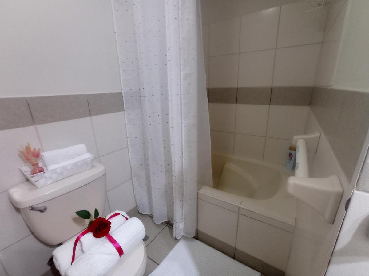 Habitacion Privada En Departamento Compartido Лима Екстериор снимка
